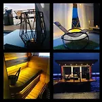 Botel Cozy Floating House With Sauna *