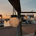 Cozy Floating House With Sauna Botel Tallinn