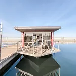 Botel Cozy Floating House With Sauna