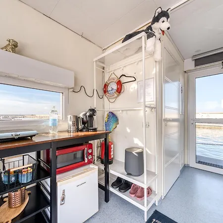 Cozy Floating House With Sauna Reval