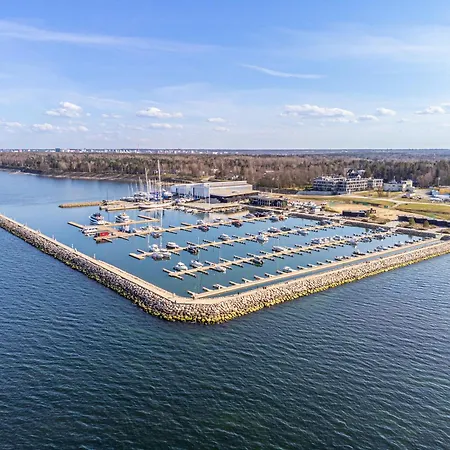 Bådhotel Cozy Floating House With Sauna