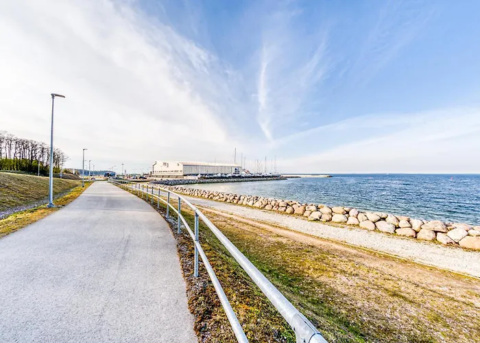 Cozy Floating House With Sauna Reval